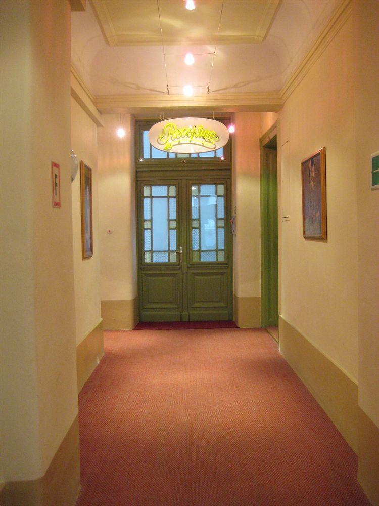 Amelie Apartment Hotel Вена Экстерьер фото